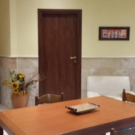 La Tavernetta بيت للعطل سكورانو